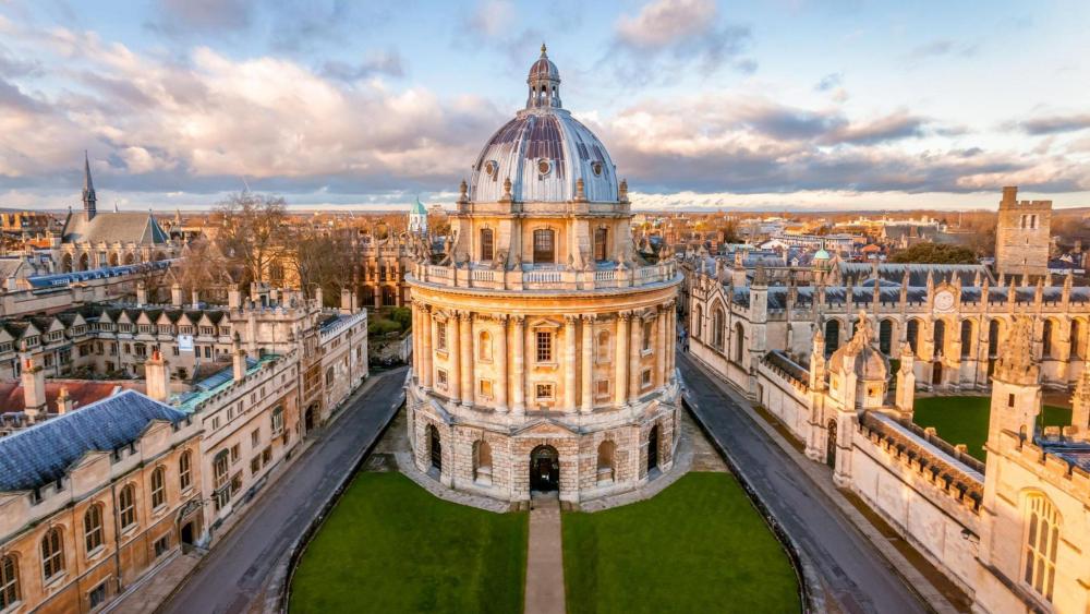 The Oxford university building 